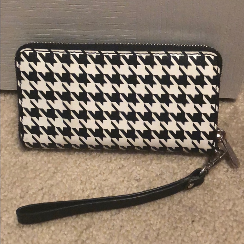 Michael Kors wristlet wallet - Picture 2 of 6